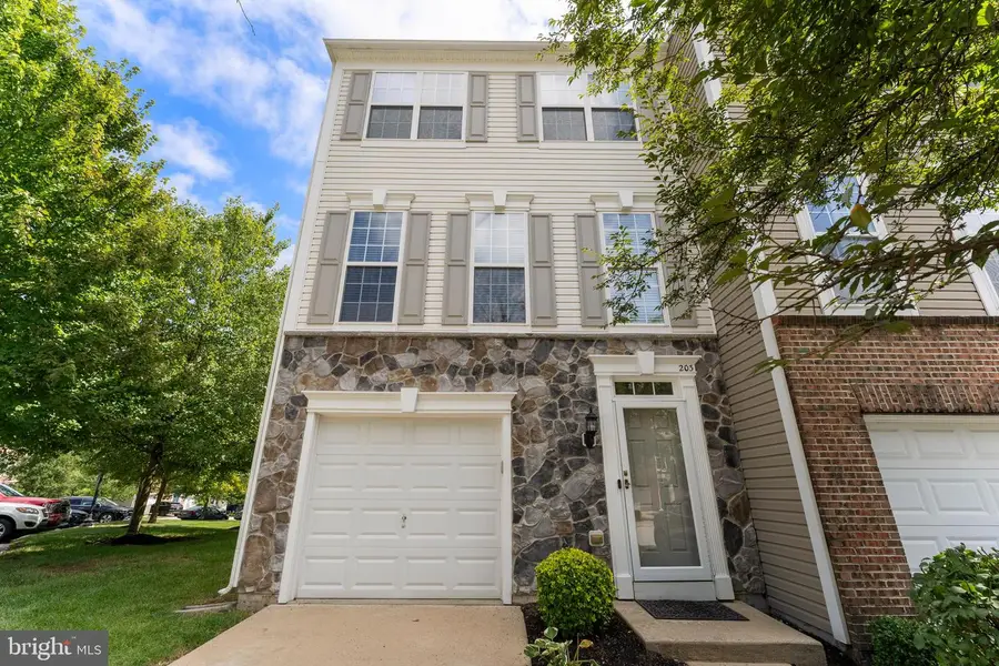 203 Hudson Dr, Phoenixville, PA 19460 - #2