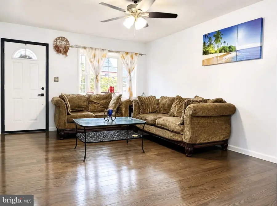 22 W 7th St, Bridgeport, PA 19405 - #3