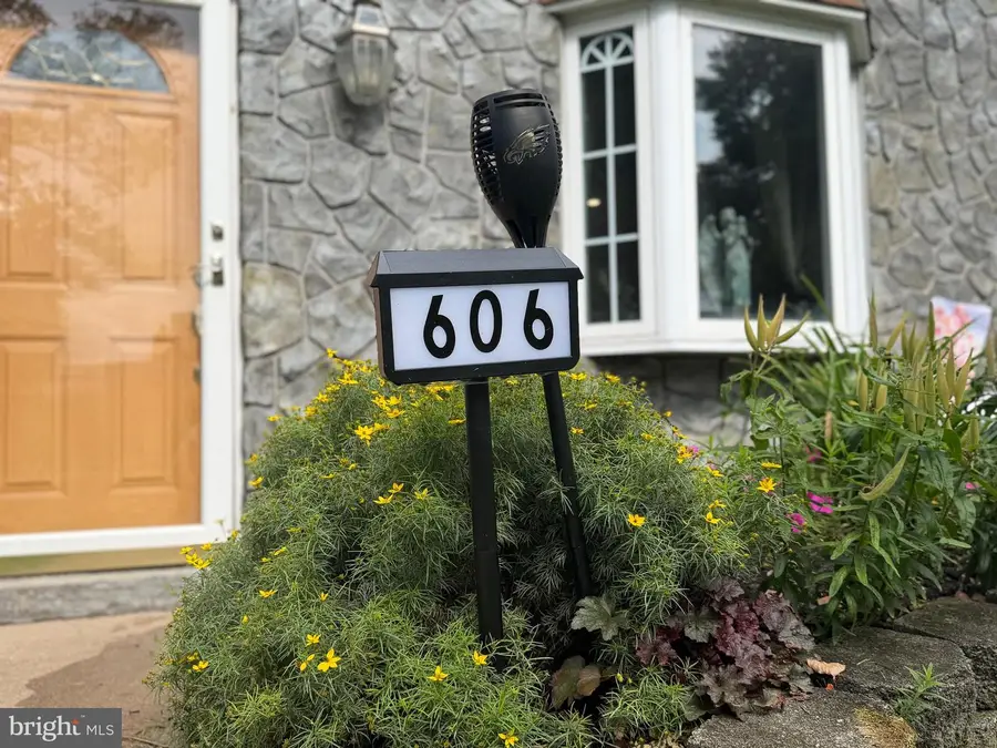 606 N Valley Forge Rd, Lansdale, PA 19446 - #3