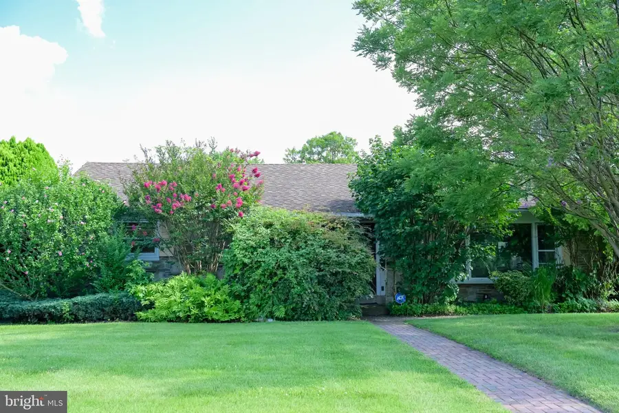 2171 Kent Rd, Huntingdon Valley, PA 19006 - #3