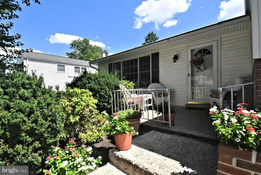 209 Becker Rd, North Wales, PA 19454 - #2