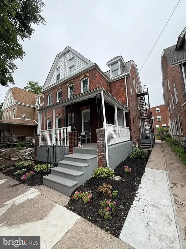 1105 W Airy St, NORRISTOWN, PA 19401