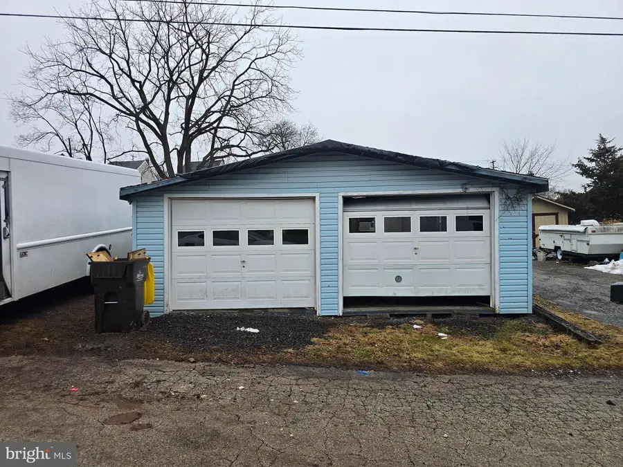 623 Bridge St, Monterey Clare, PA 19453 - #2