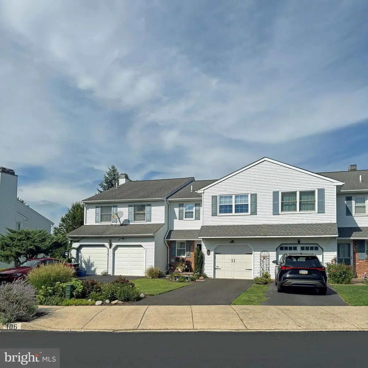 106 Henning Dr, North Wales, PA 19454 - #1