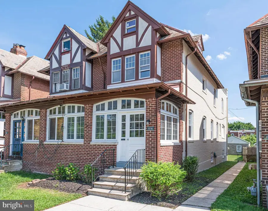 1538 Powell St, Norristown, PA 19401 - #2