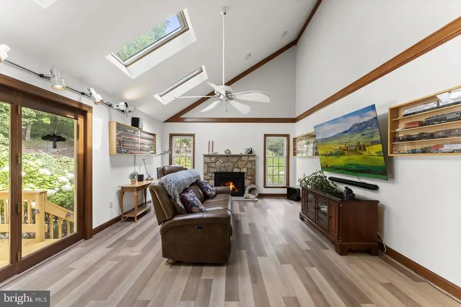 120 Summit Dr, Phoenixville, PA 19460 - #3
