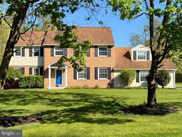 1804 Green Briar Dr, EAGLEVILLE, PA 19403