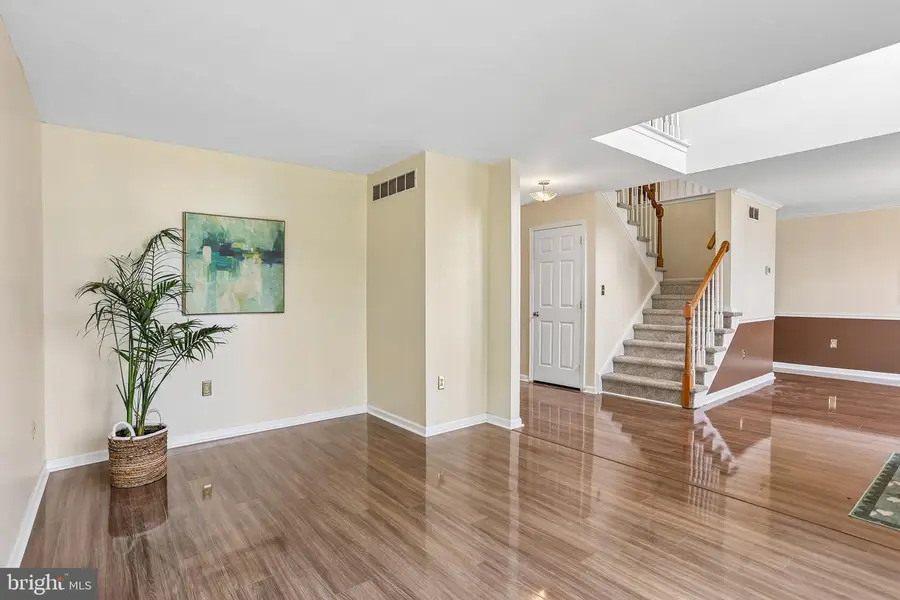 1289 Meadowview Dr, Pottstown, PA 19464 - #3