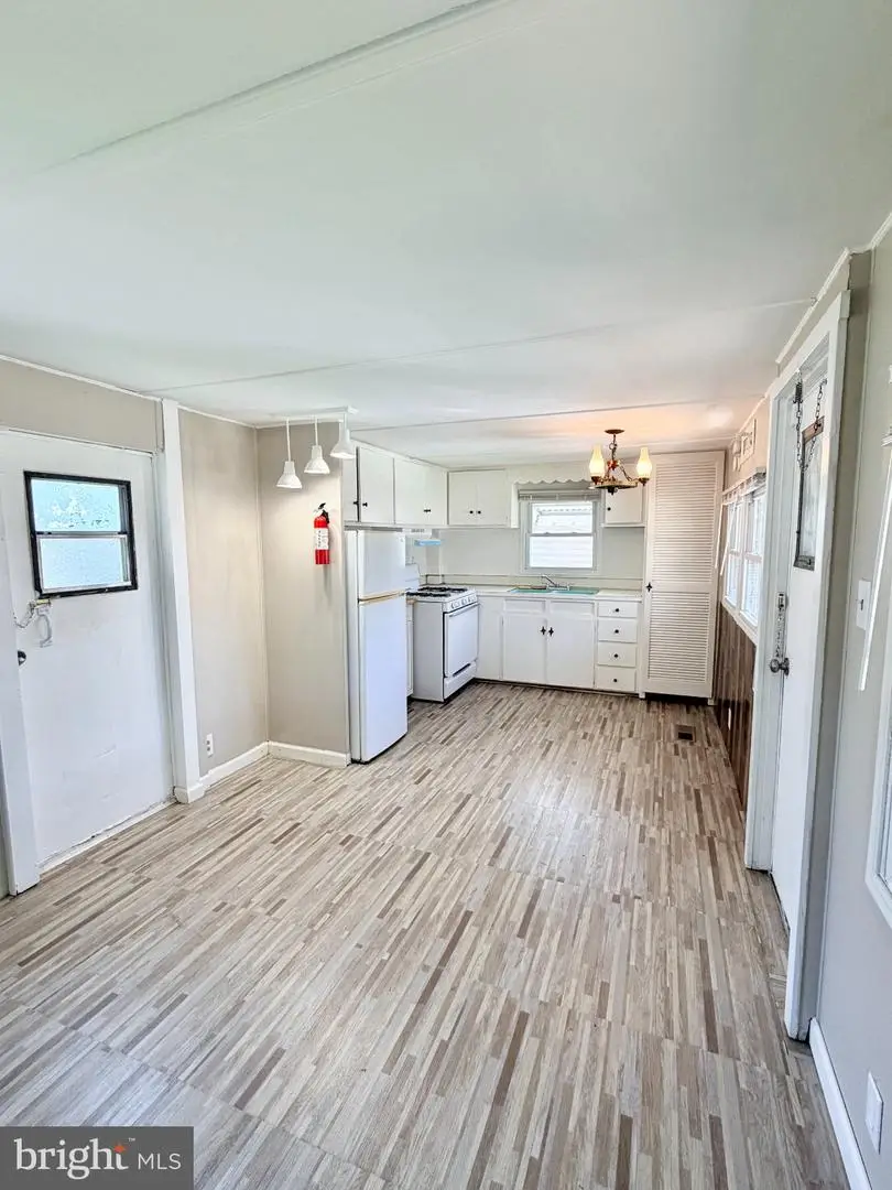103 Bratton Dr, Norristown, PA 19403 - #2