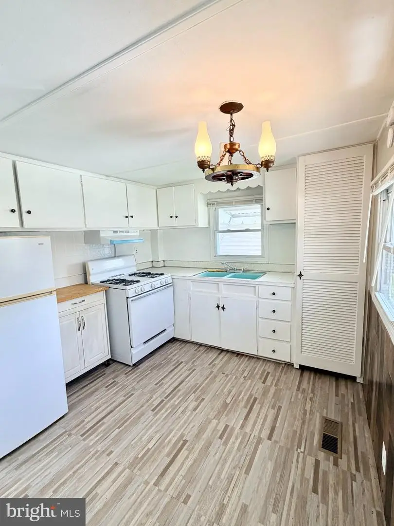 103 Bratton Dr, Norristown, PA 19403 - #3
