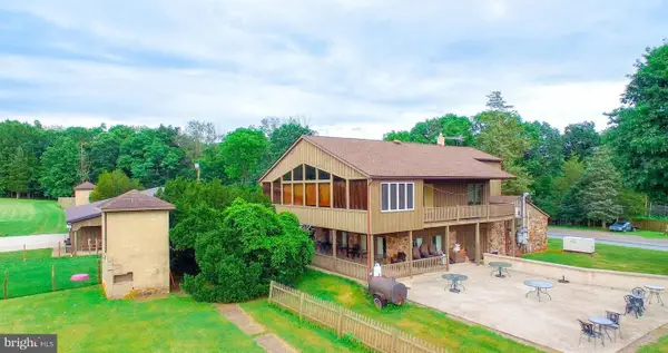 2071 Baus Rd, EAST GREENVILLE, PA 18041