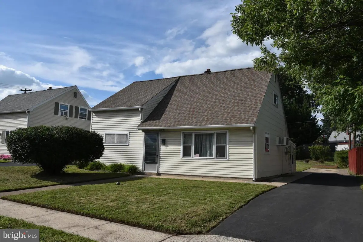 391 W King St, Pottstown, PA 19464 - #1