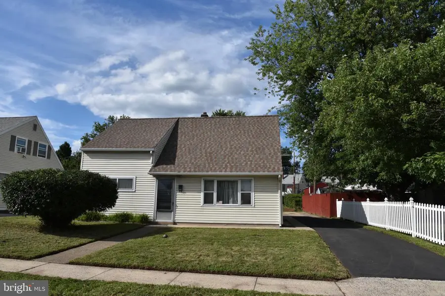 391 W King St, Pottstown, PA 19464 - #2
