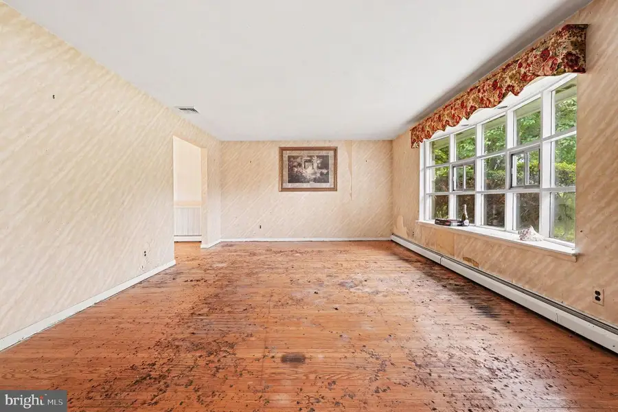 8403 Newbold Ln, Laverock, PA 19038 - #3