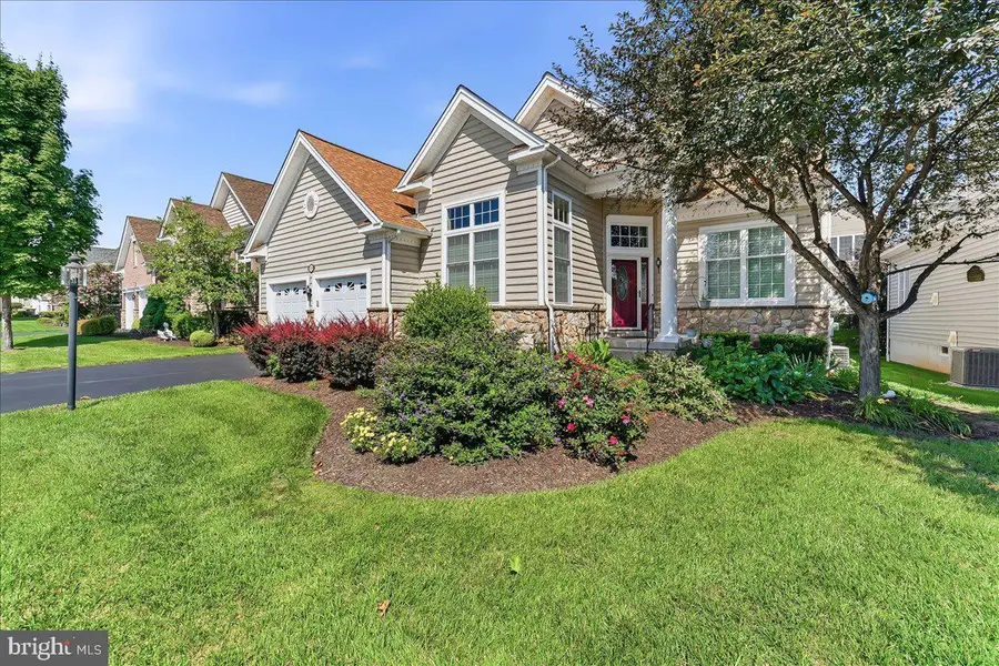 618 Regency Hills Dr, Collegeville, PA 19426 - #2