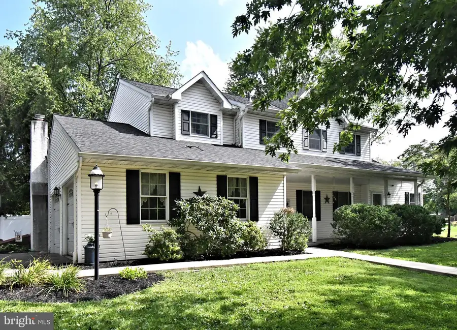 691 Pennfield Dr, Hatfield, PA 19440 - #2