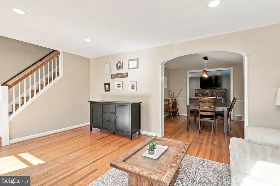 203 Larrimore Ln, Erdenheim, PA 19038 - #3