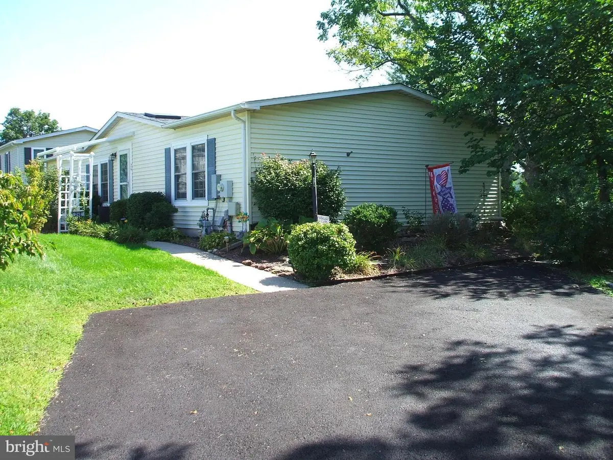 24 Goldenrod Ct E, Harleysville, PA 19438 - #1