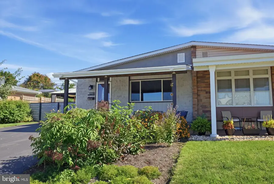 1219 Woodside Rd #, Conshohocken, PA 19428 - #2