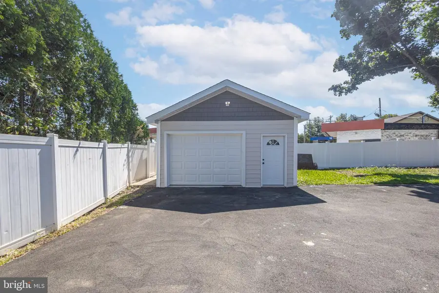 3017 Blair Mill Rd, Willow Grove, PA 19090 - #3