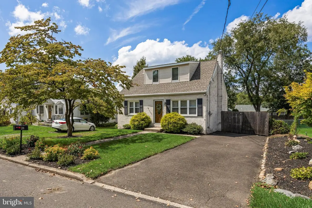 214 Madison Rd, Willow Grove, PA 19090 - #1
