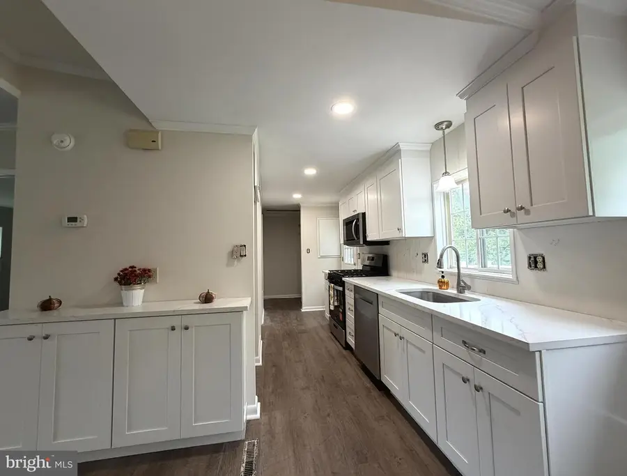 24 Shagbark Ct E, Harleysville, PA 19438 - #3