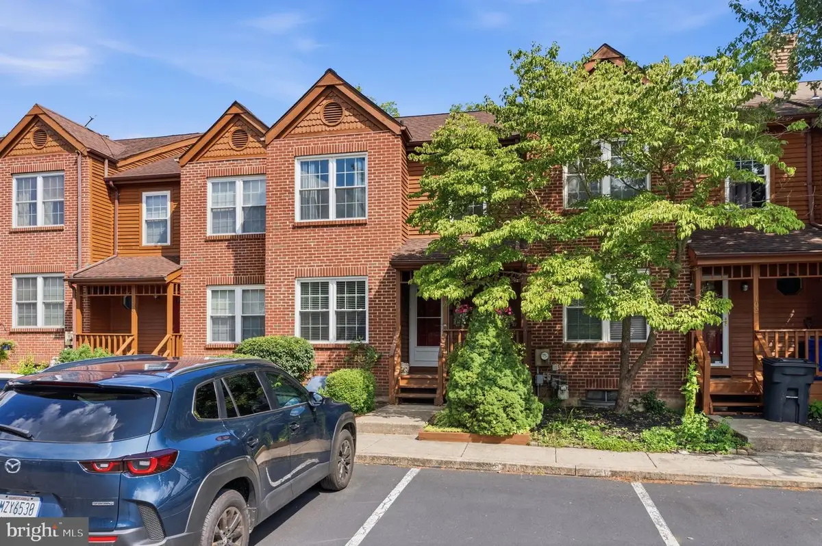 104 Mulberry Ct, Collegeville, PA 19426 - #1