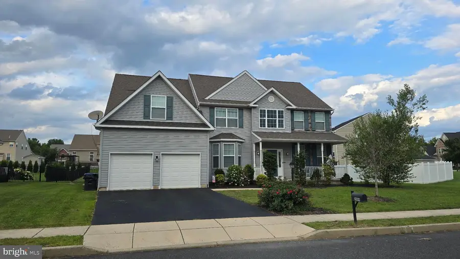 2009 Woodbridge Ln, Pennsburg, PA 18073 - #3