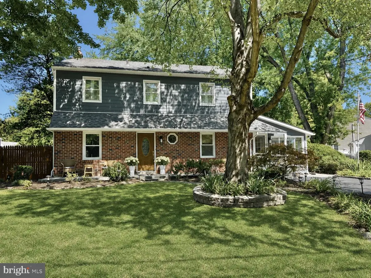 392 Covered Bridge Rd, King Of Prussia, PA 19406 - #1
