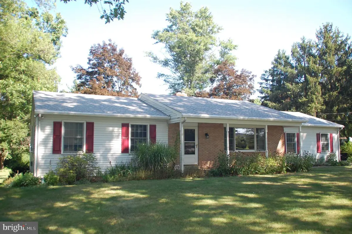 883 Kulp Rd, Harleysville, PA 19438 - #1