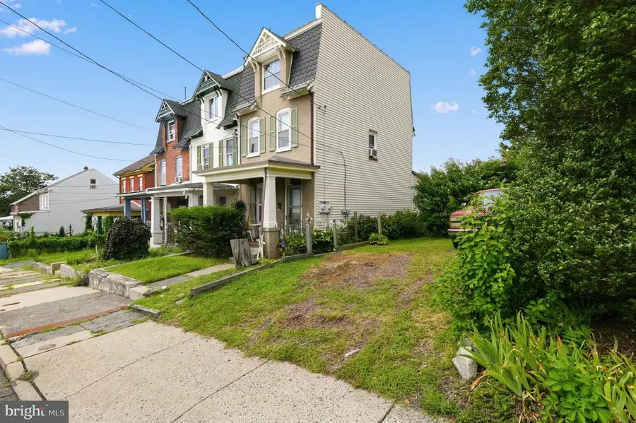 129 S Keim St, Pottstown, PA 19464 - #3