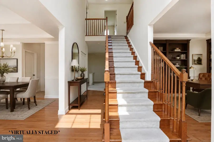 318 Elmwood Ln, Telford, PA 18969 - #2