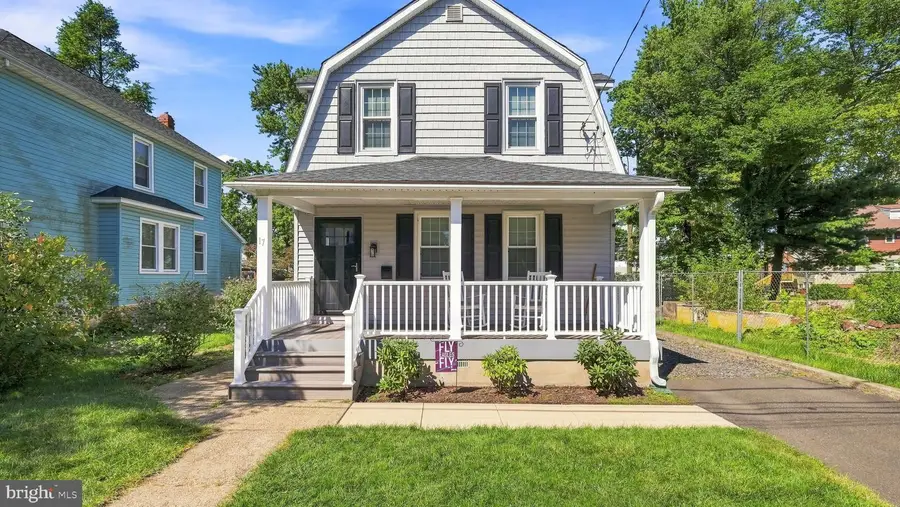 17 N New St, Hatboro, PA 19040 - #2