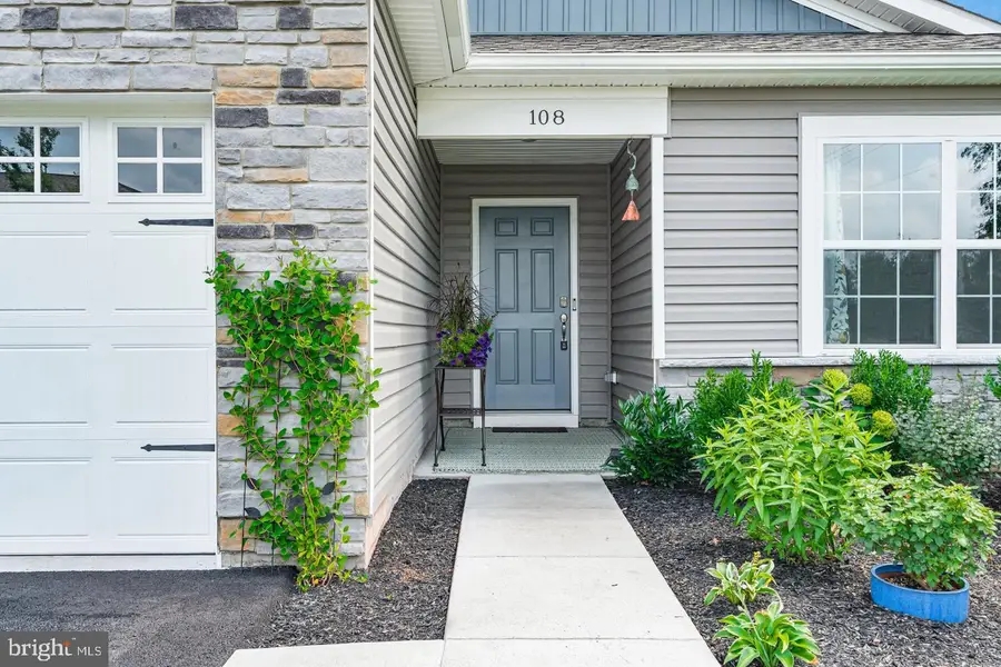 108 Petal Dr, Pottstown, PA 19464 - #3