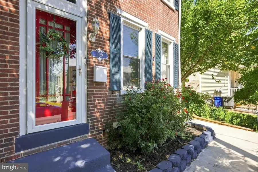 1069 South St, Pottstown, PA 19464 - #2