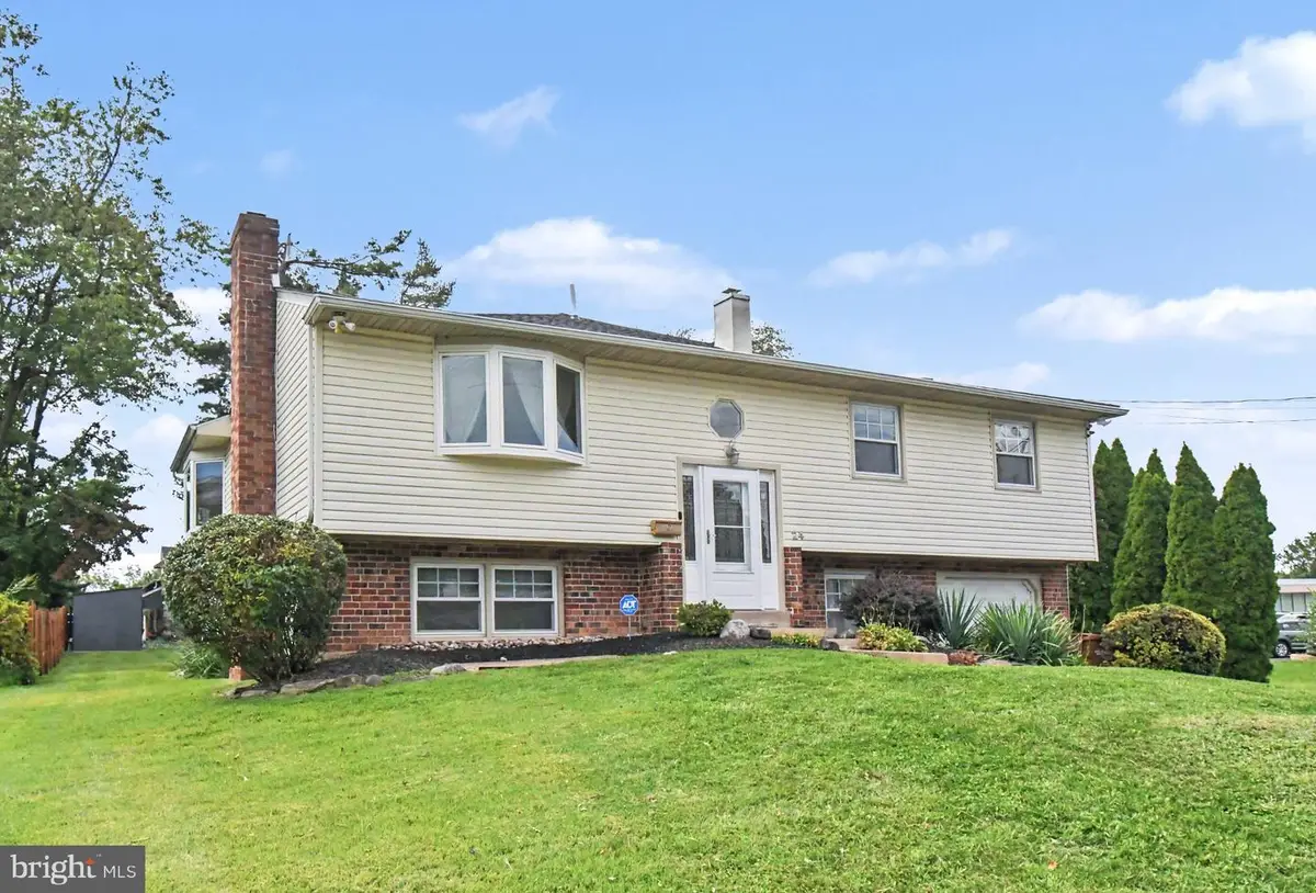 24 School, Willow Grove, PA 19090 - #1