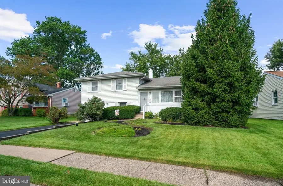 536 Poplar St, Lansdale, PA 19446 - #2