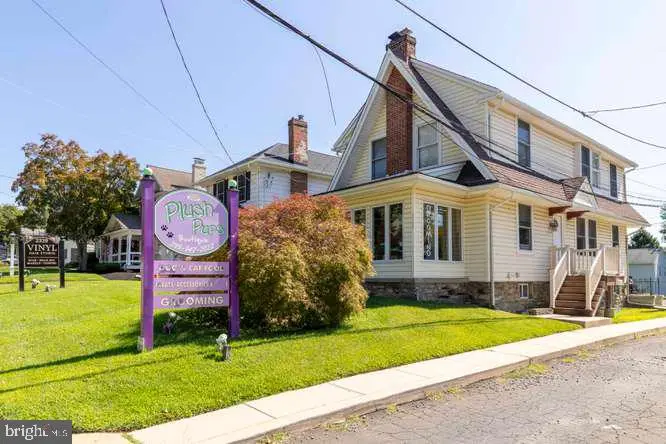 619 Duell St, Huntingdon Valley, PA 19006 - #2