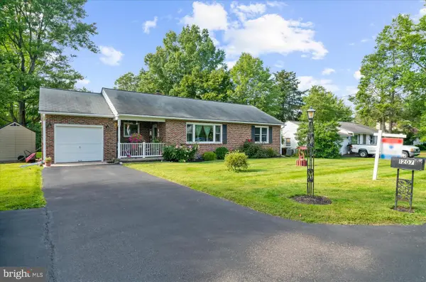 1207 Red Hill Rd, PENNSBURG, PA 18073