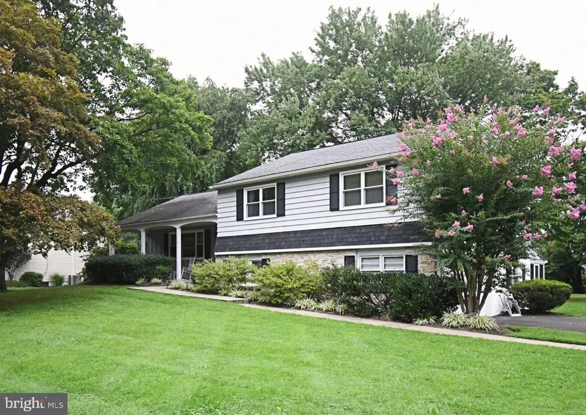 310 Tally Ho Dr, Ambler, PA 19002 - #1