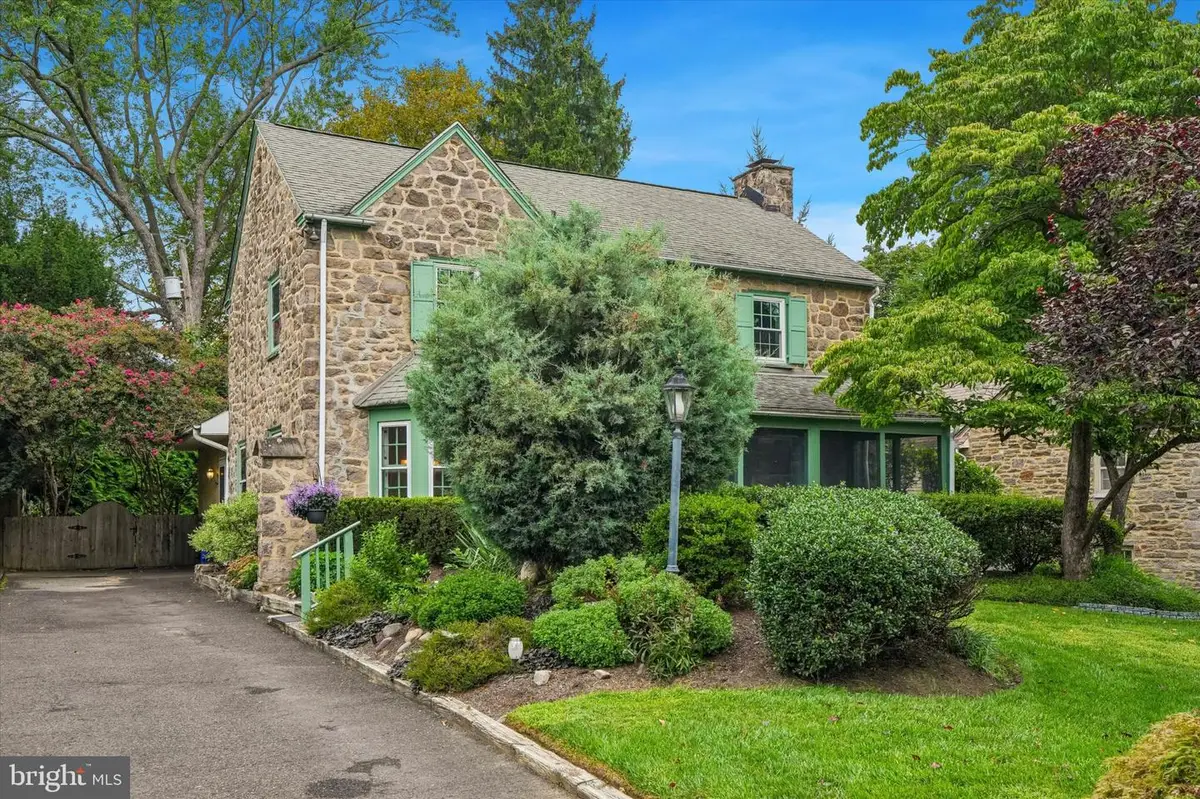 625 Foxcroft Rd, Elkins Park, PA 19027 - #1