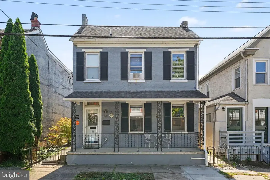 42 Chestnut St, Pottstown, PA 19464 - #2