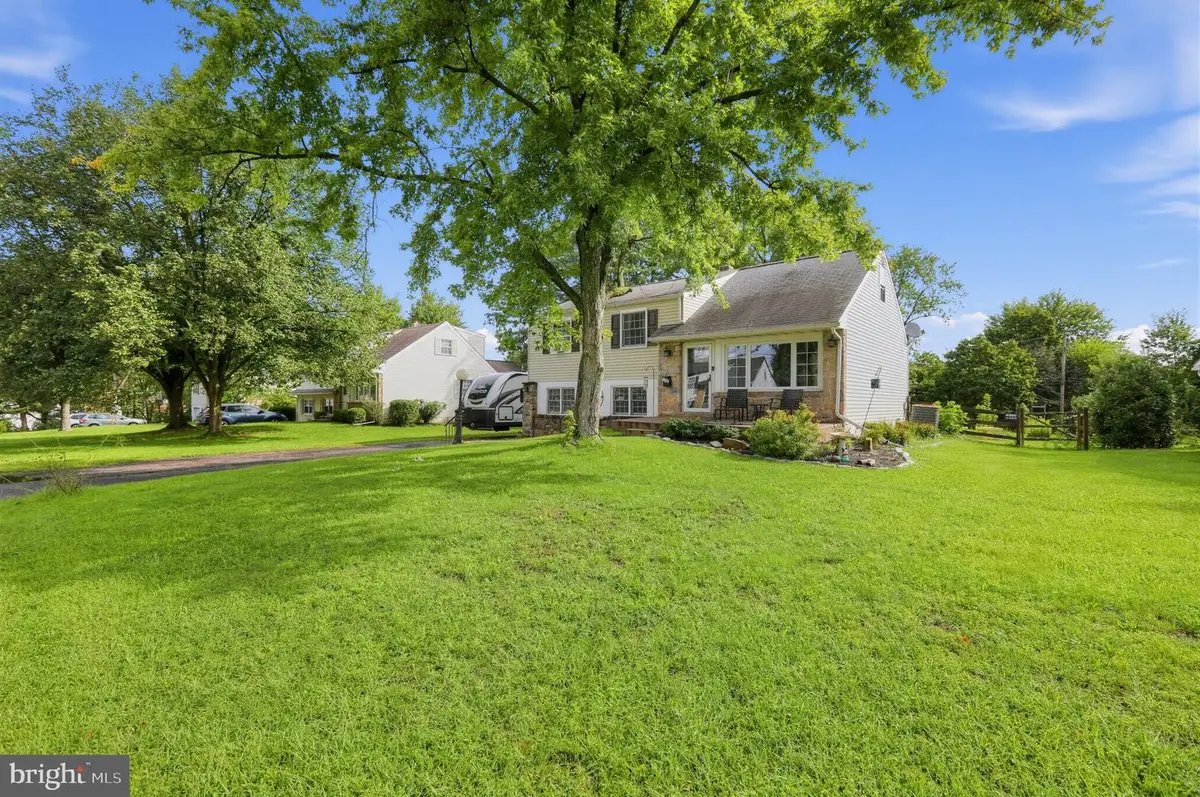 1031 Pross Rd, Lansdale, PA 19446 - #1