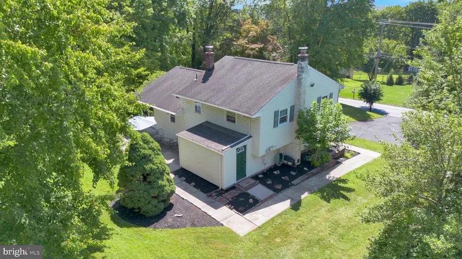 1042 Davis Grove Rd, Ambler, PA 19002 - #3