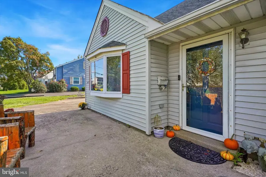 617 Preston Ln, Hatboro, PA 19040 - #2