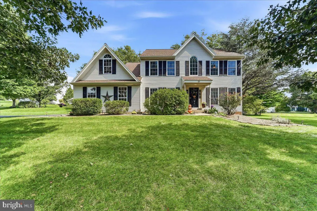 18 Pin Oak Dr, Phoenixville, PA 19460 - #1