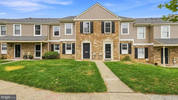 9 Yorktown Ct #116 U-9, BLUE BELL, PA 19422
