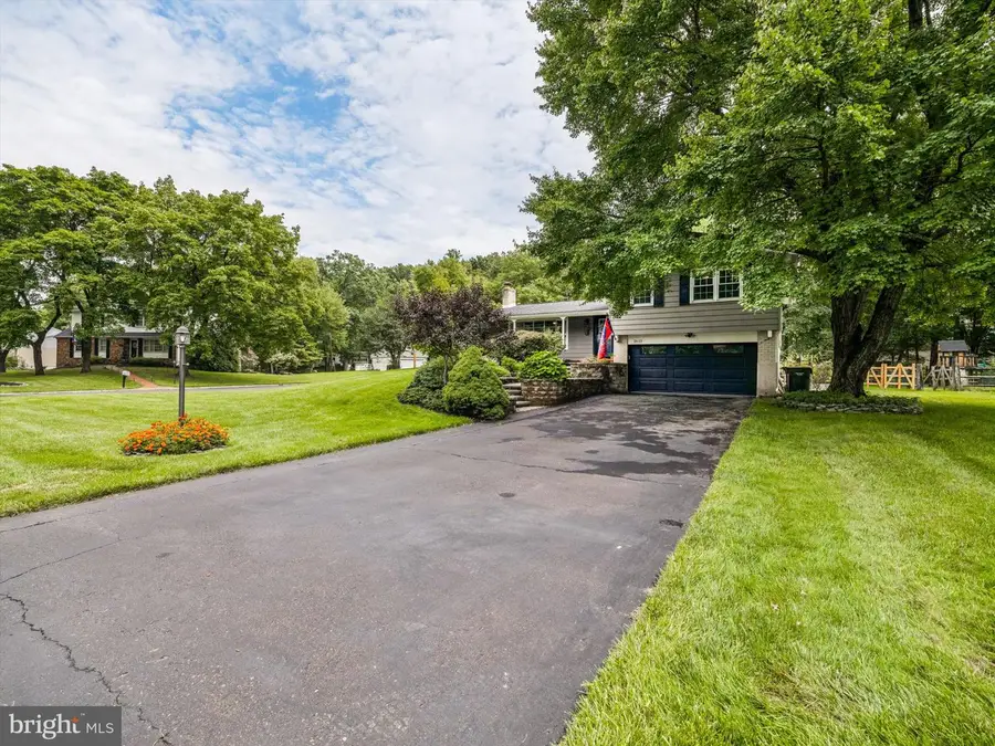 2615 Martin Rd, Willow Grove, PA 19090 - #2
