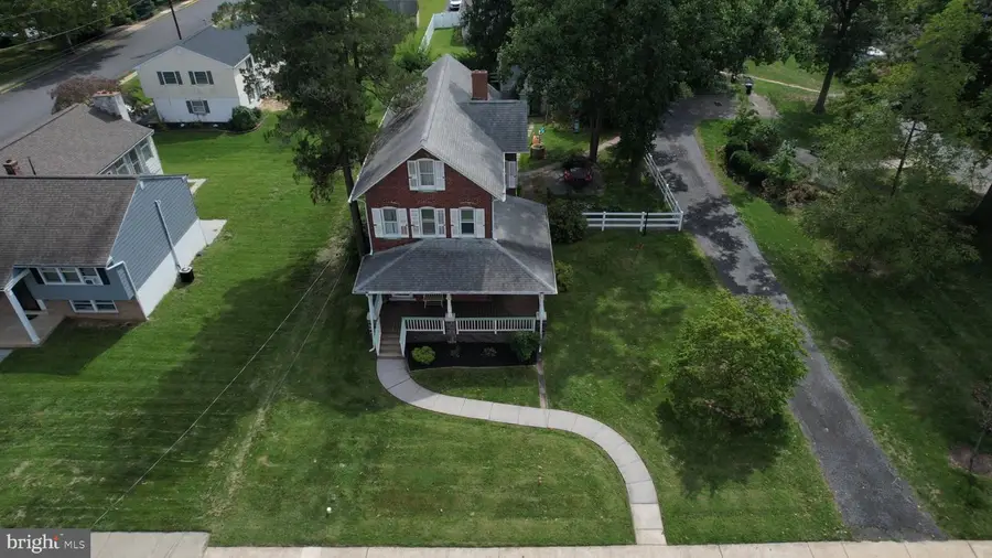 862 Walnut St, Royersford, PA 19468 - #3