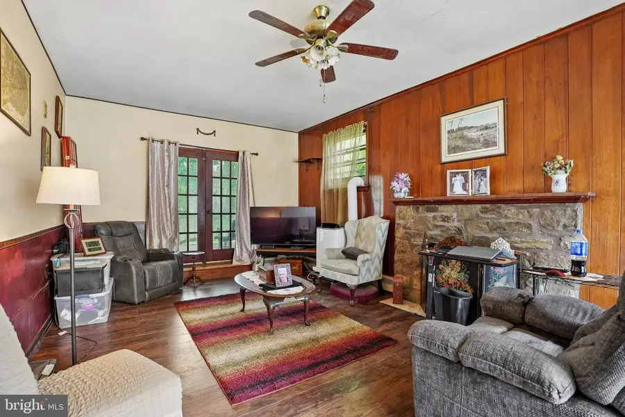 Address Withheld By Seller, Willow Grove, PA 19090 - #3